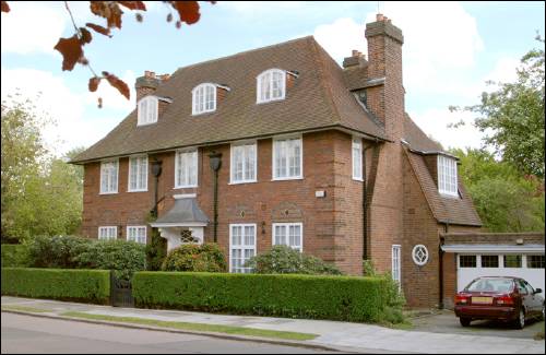 22 Meadway b